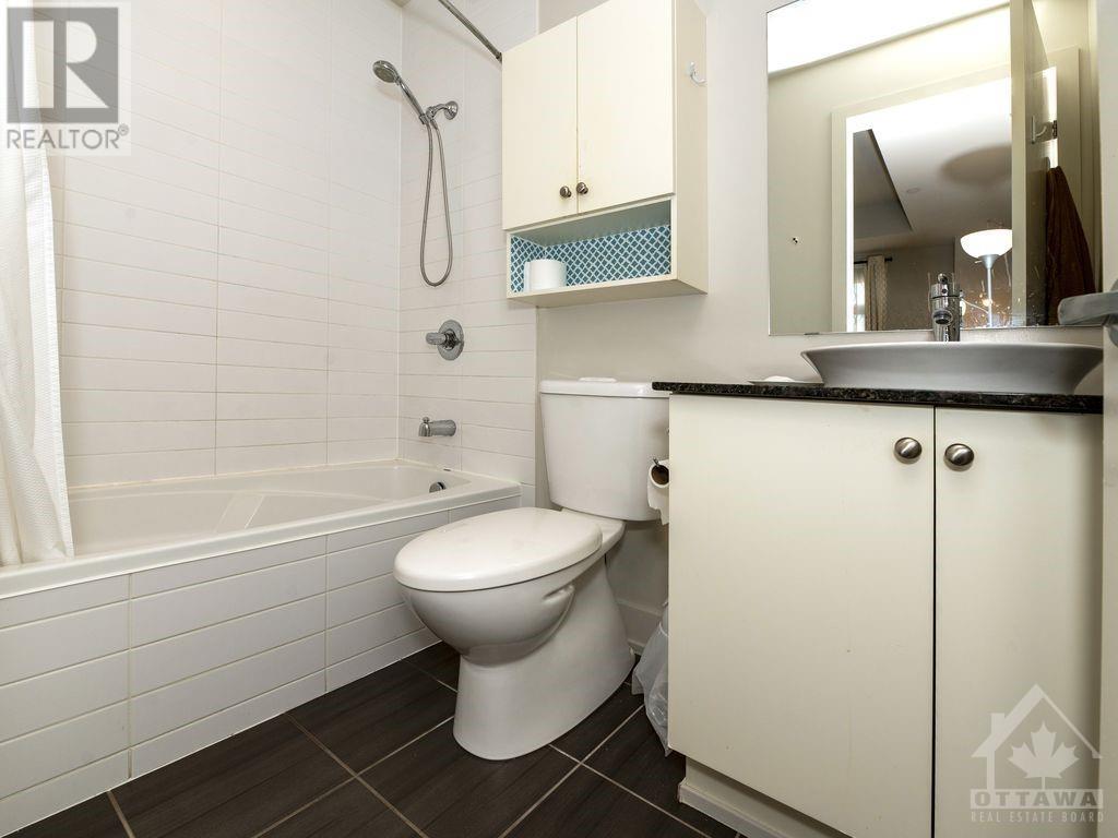 100 Champagne Avenue S Unit#1004, Ottawa, Ontario  K1S 4P4 - Photo 18 - 1361861