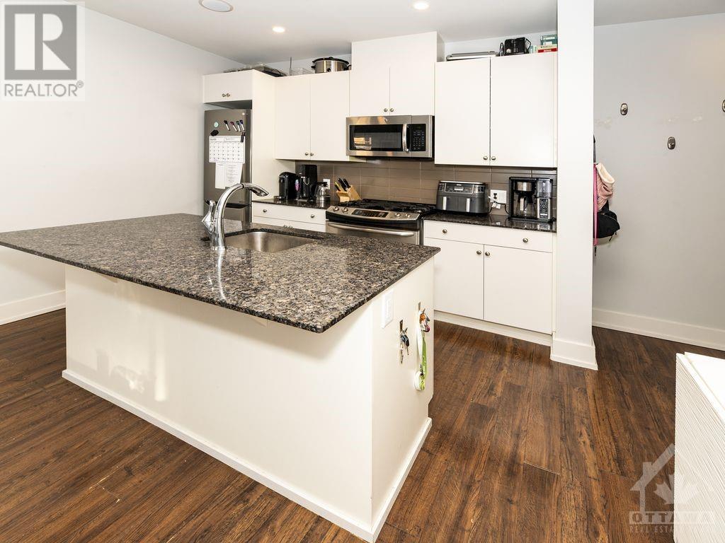100 Champagne Avenue S Unit#1004, Ottawa, Ontario  K1S 4P4 - Photo 6 - 1361861