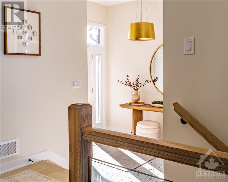 213 Massalia Crescent, Orleans, Ontario  K4A 5L6 - Photo 3 - 1361763