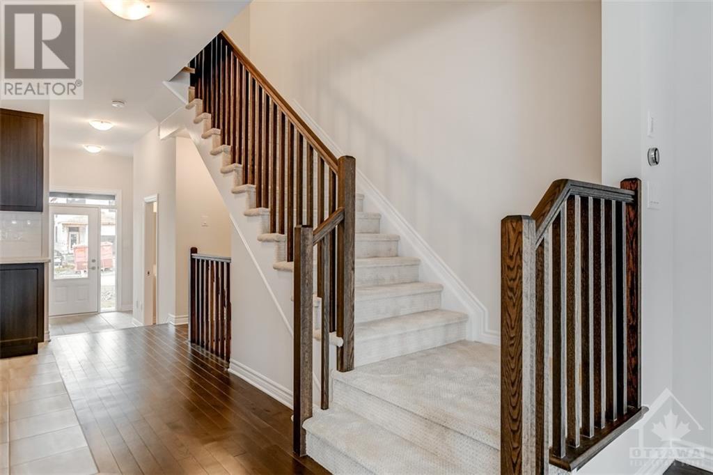 326 Ventoux Avenue, Orleans, Ontario  K4A 5L6 - Photo 4 - 1361587