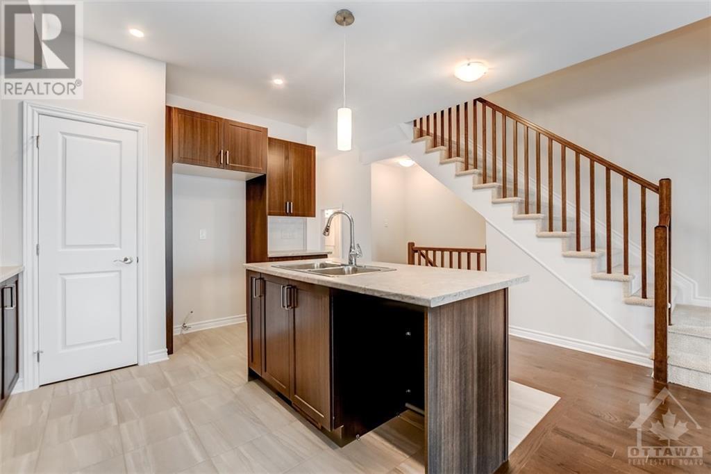 326 Ventoux Avenue, Orleans, Ontario  K4A 5L6 - Photo 7 - 1361587