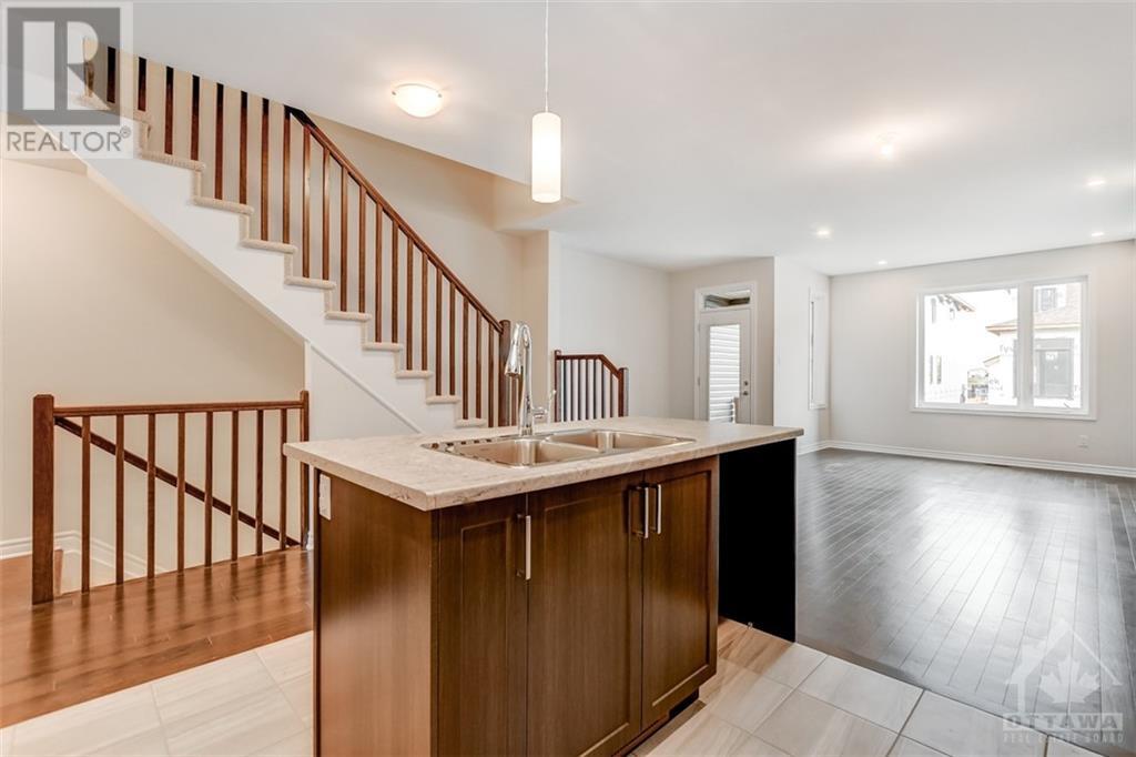 326 Ventoux Avenue, Orleans, Ontario  K4A 5L6 - Photo 8 - 1361587