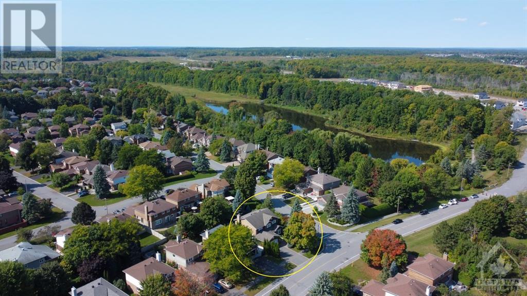 231 Walden Drive, Ottawa, Ontario  K2K 2M3 - Photo 3 - 1361577