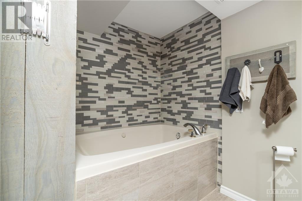 6528 Marina Drive, Manotick, Ontario  K4M 1B3 - Photo 18 - 1361460