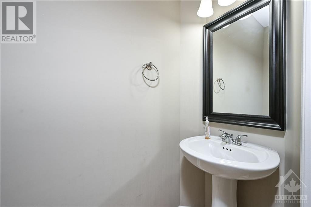 523 Earnscliffe Grove, Ottawa, Ontario  K4M 0E1 - Photo 3 - 1361058