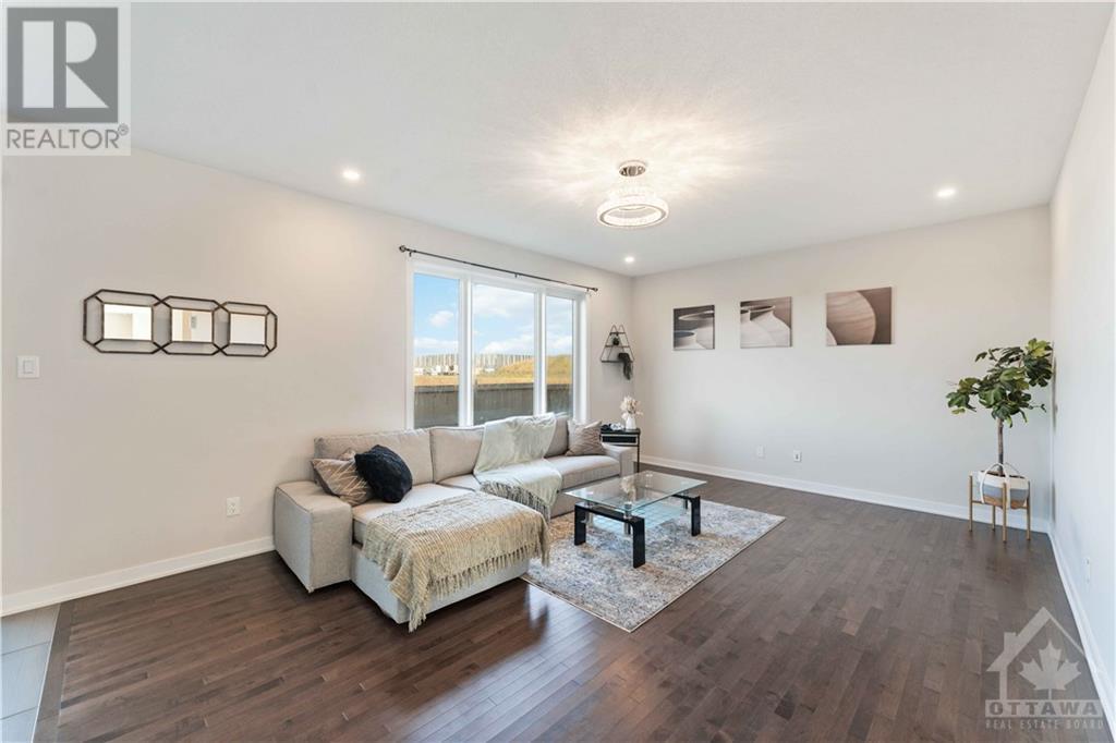 3028 Travertine Way, Ottawa, Ontario  K2J 6H3 - Photo 3 - 1360565