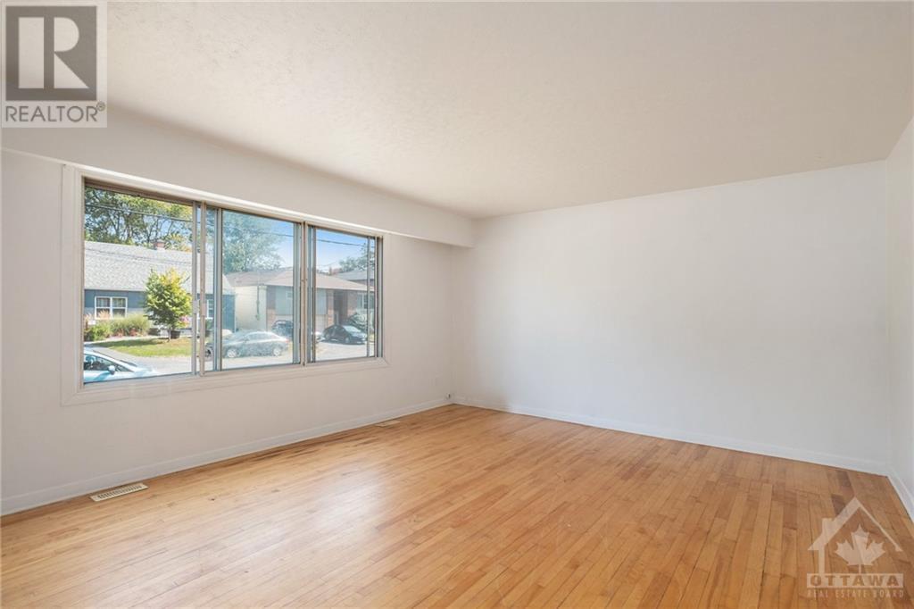 910 Watson Street Unit#2, Ottawa, Ontario  K2B 6B9 - Photo 2 - 1361833