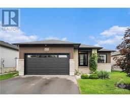 421 CENTRAL PARK BOULEVARD, russell, Ontario
