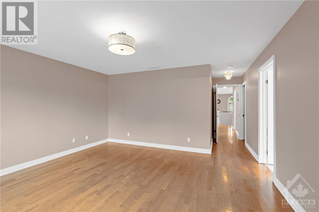 1093a Normandy Crescent, Ottawa, Ontario  K2C 0L9 - Photo 15 - 1351472