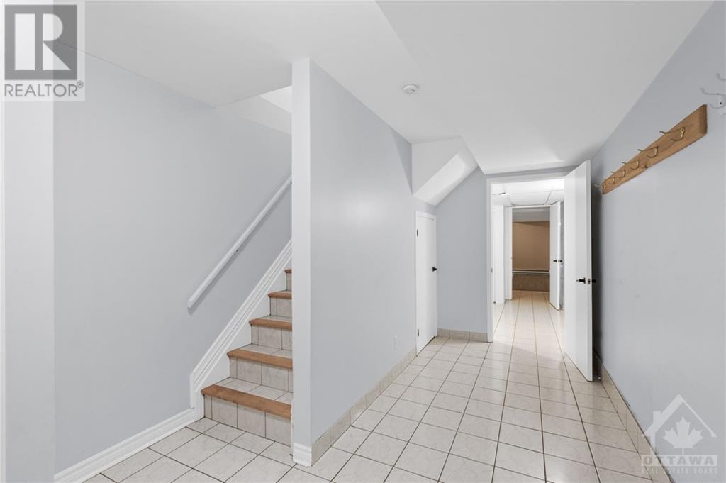 1093a Normandy Crescent, Ottawa, Ontario  K2C 0L9 - Photo 21 - 1351472