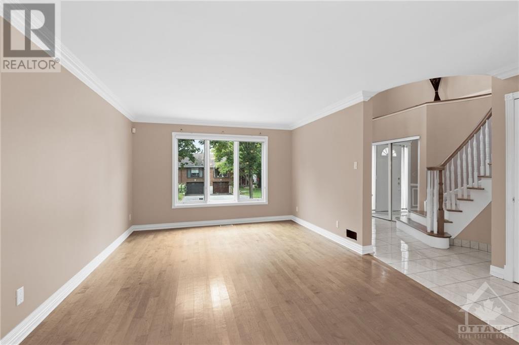 1093a Normandy Crescent, Ottawa, Ontario  K2C 0L9 - Photo 5 - 1351472