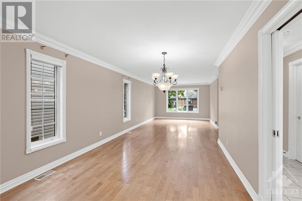 1093a Normandy Crescent, Ottawa, Ontario  K2C 0L9 - Photo 6 - 1351472
