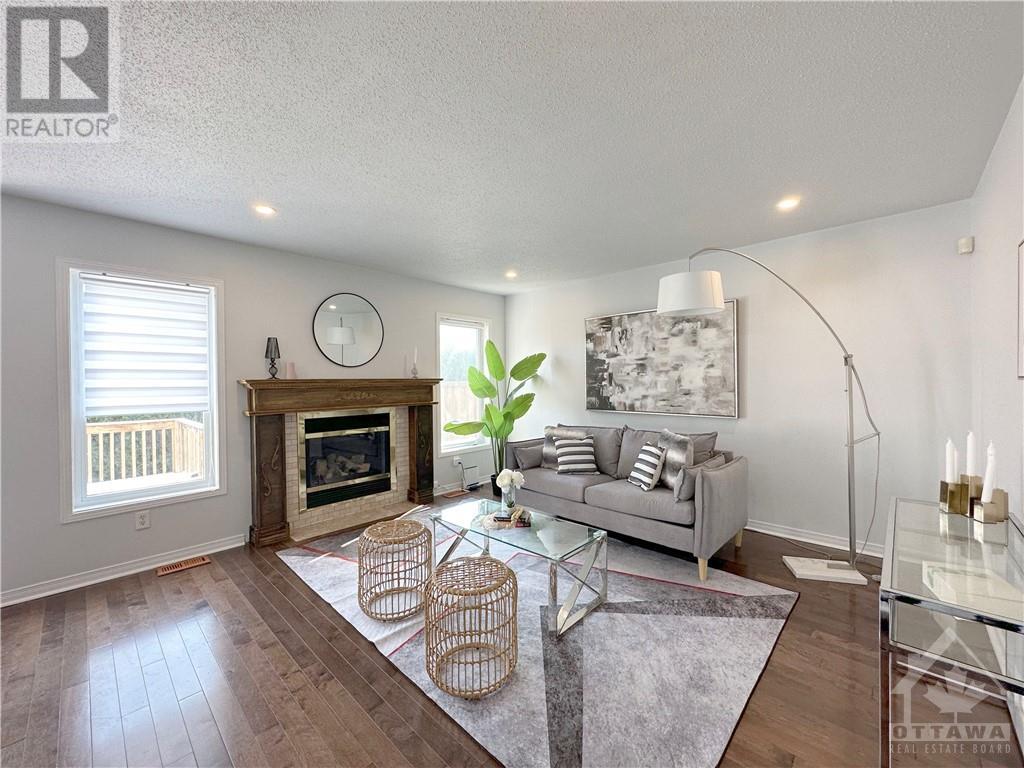 381 Cresthaven Drive, Ottawa, Ontario  K2G 6Z4 - Photo 3 - 1362176