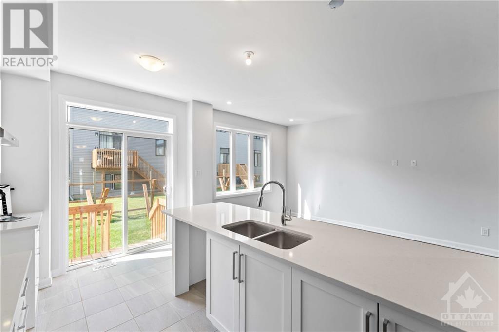 244 Tullaghan Heights, Ottawa, Ontario  K2J 7C1 - Photo 3 - 1361857