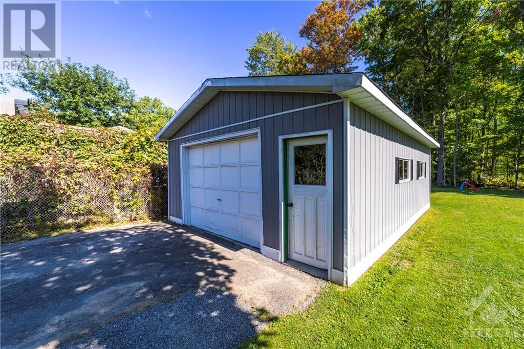 1111 Meadow Lane Road, Ottawa, Ontario  K4C 1C3 - Photo 22 - 1362223