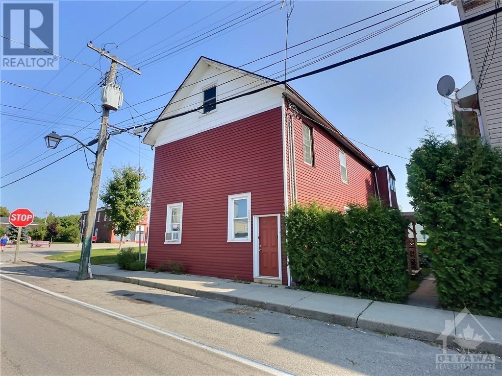 2083 DUNDAS STREET, cardinal, Ontario