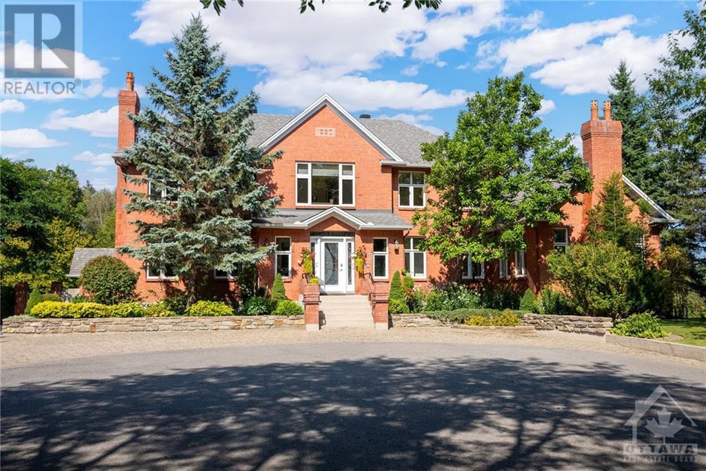 18 MARCHBROOK CIRCLE, ottawa, Ontario