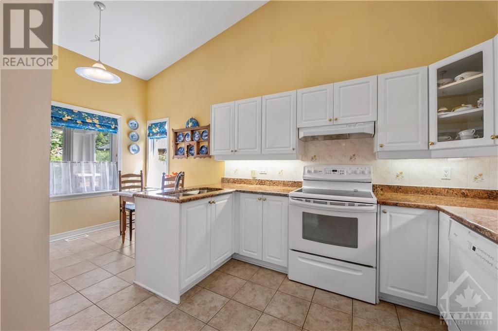 51 Waterthrush Crescent, Ottawa, Ontario  K2M 2T8 - Photo 13 - 1362150