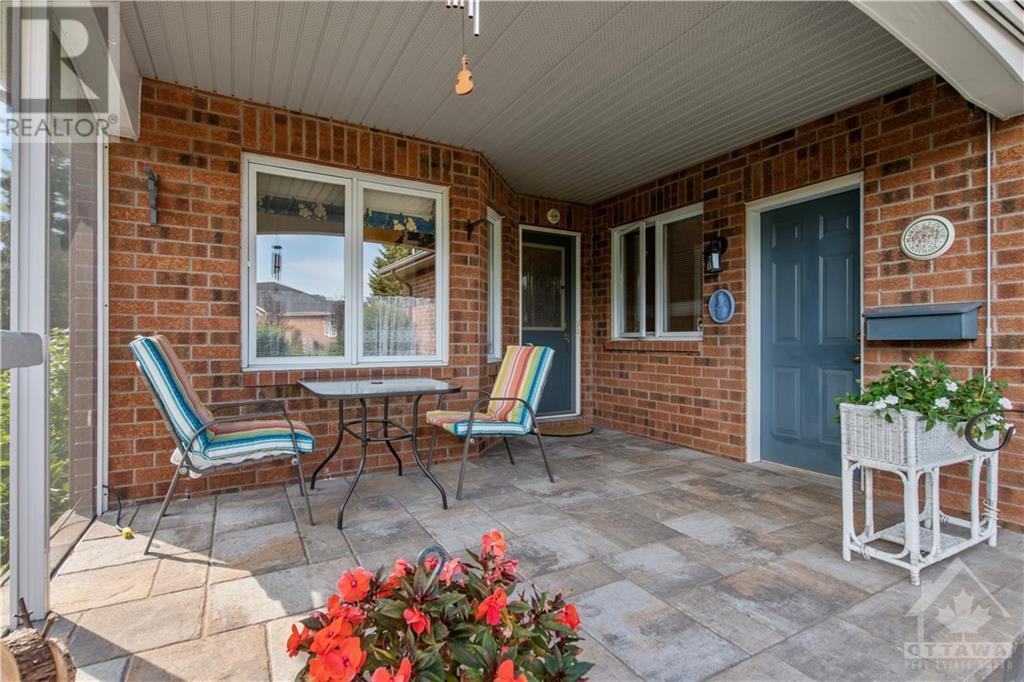 51 Waterthrush Crescent, Ottawa, Ontario  K2M 2T8 - Photo 2 - 1362150