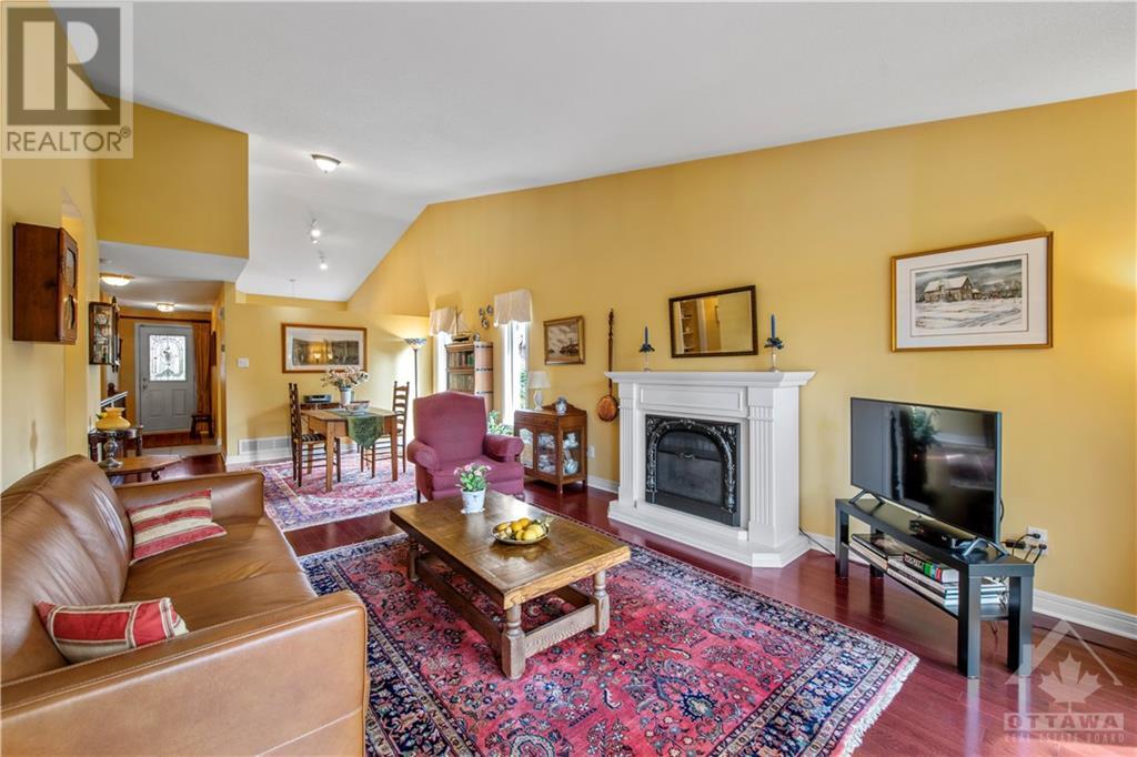 51 Waterthrush Crescent, Ottawa, Ontario  K2M 2T8 - Photo 9 - 1362150