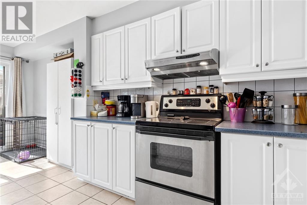 94 Hathaway Drive, Ottawa, Ontario  K2G 6S6 - Photo 4 - 1362193