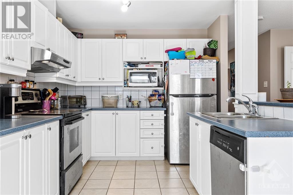 94 Hathaway Drive, Ottawa, Ontario  K2G 6S6 - Photo 5 - 1362193