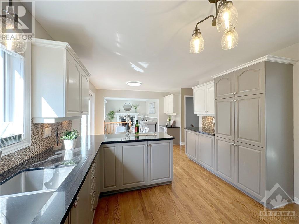 2 Shaughnessy Crescent, Kanata, Ontario  K2K 2P1 - Photo 13 - 1362272