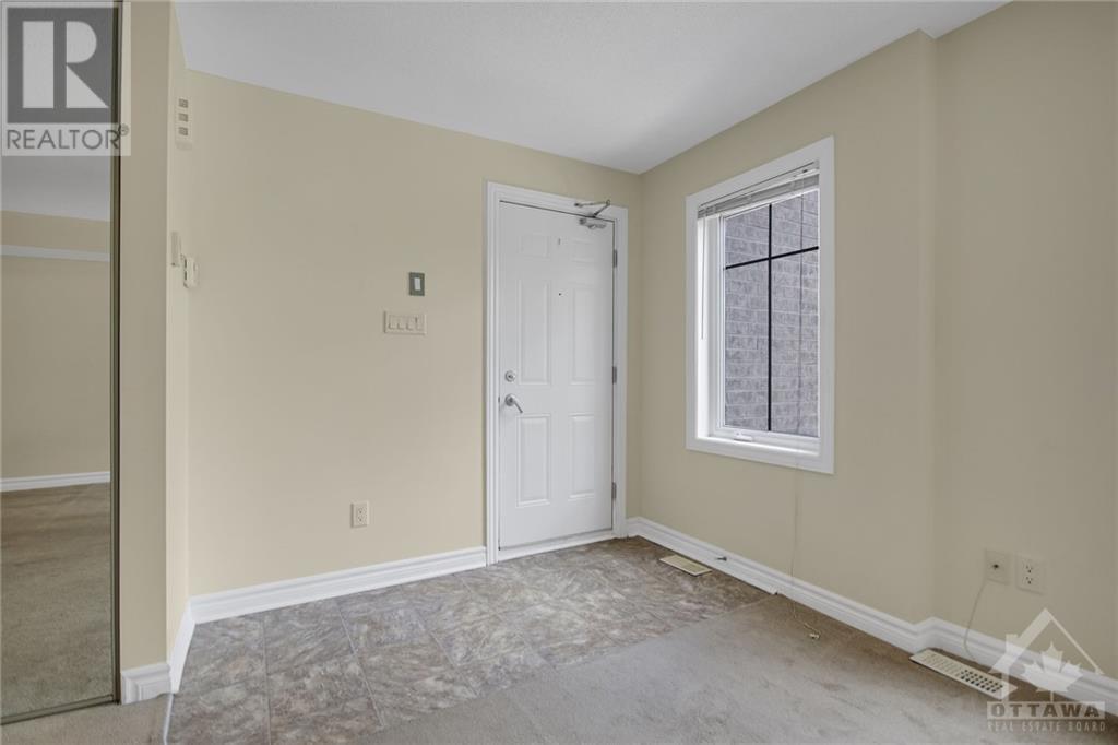 118 Lindenshade Drive Unit#a, Ottawa, Ontario  K2J 5R5 - Photo 3 - 1362291