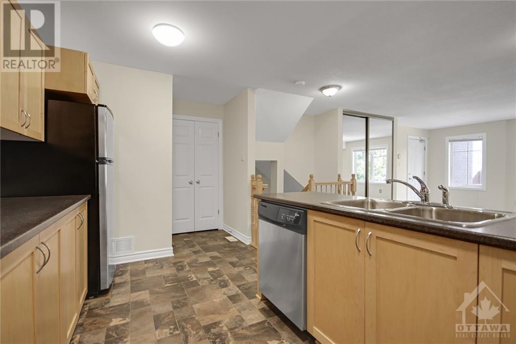 118 Lindenshade Drive Unit#a, Ottawa, Ontario  K2J 5R5 - Photo 9 - 1362291
