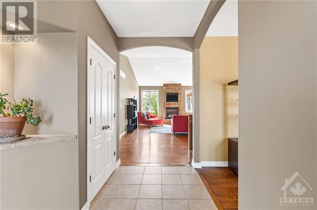 16 Canadian Drive, Ottawa, Ontario  K0A 1B0 - Photo 3 - 1362275