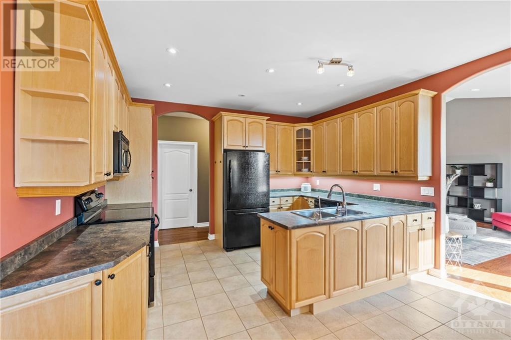 16 Canadian Drive, Ottawa, Ontario  K0A 1B0 - Photo 6 - 1362275