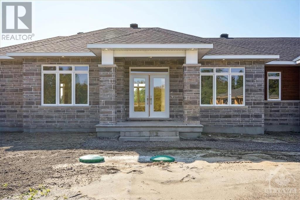 201 Raymond Luhta Crescent, Arnprior, Ontario  K7S 3G8 - Photo 2 - 1362346
