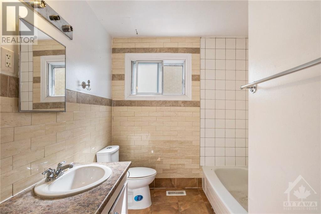 910 Watson Street, Ottawa, Ontario  K2B 6B9 - Photo 22 - 1361777