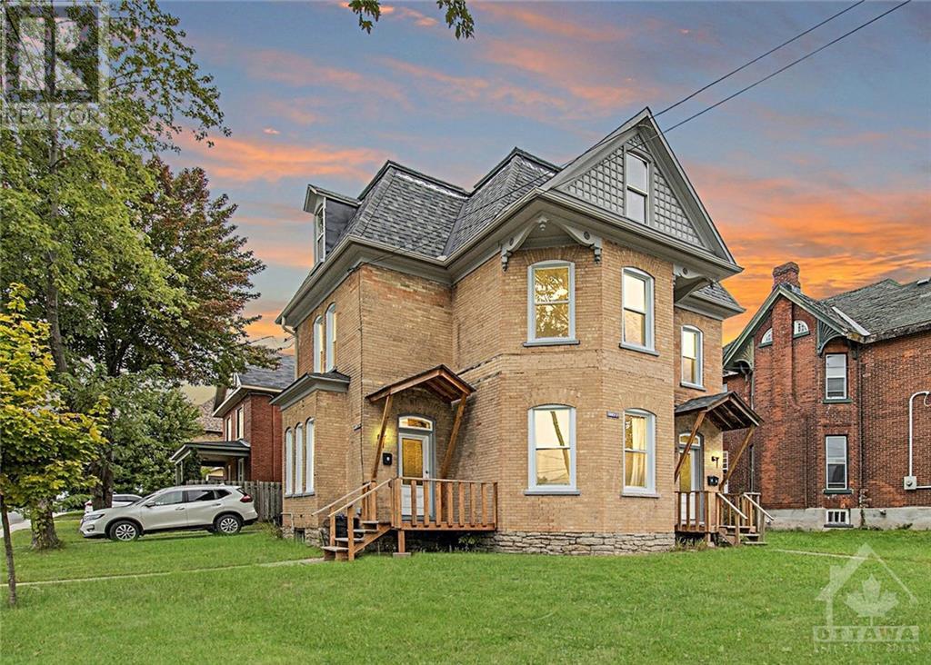 42 CHURCH STREET UNIT#B, smiths falls, Ontario
