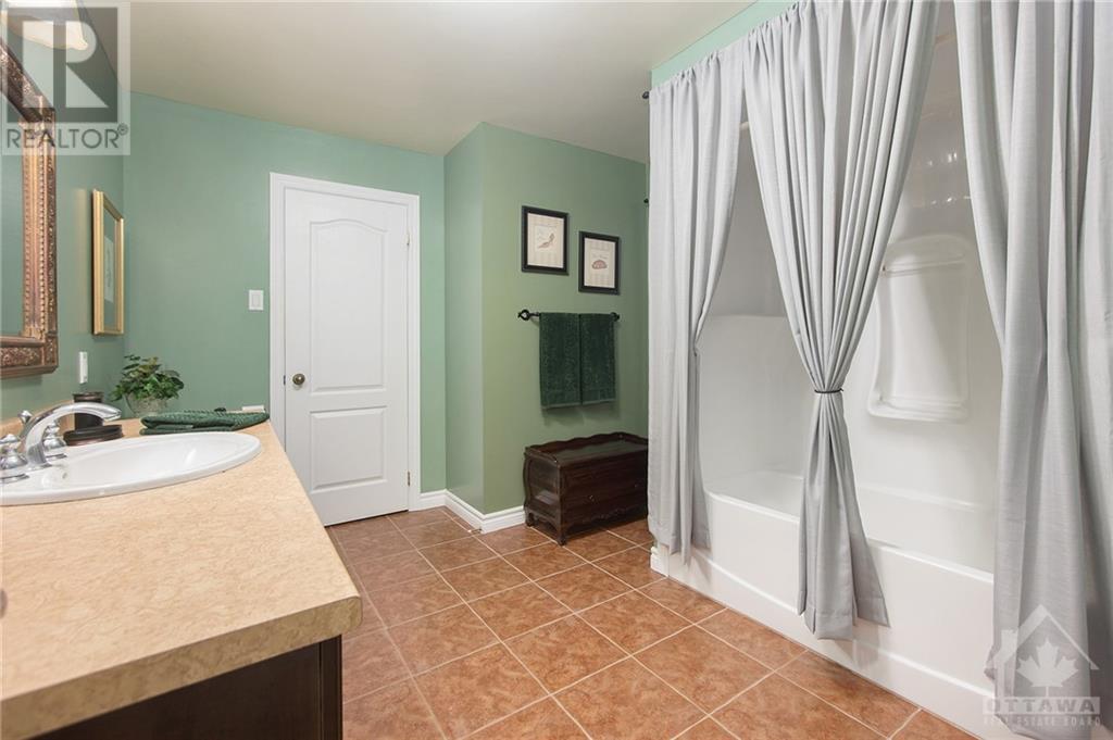 510 Du Ruisseau Street, Rockland, Ontario  K4K 1K7 - Photo 12 - 1362334