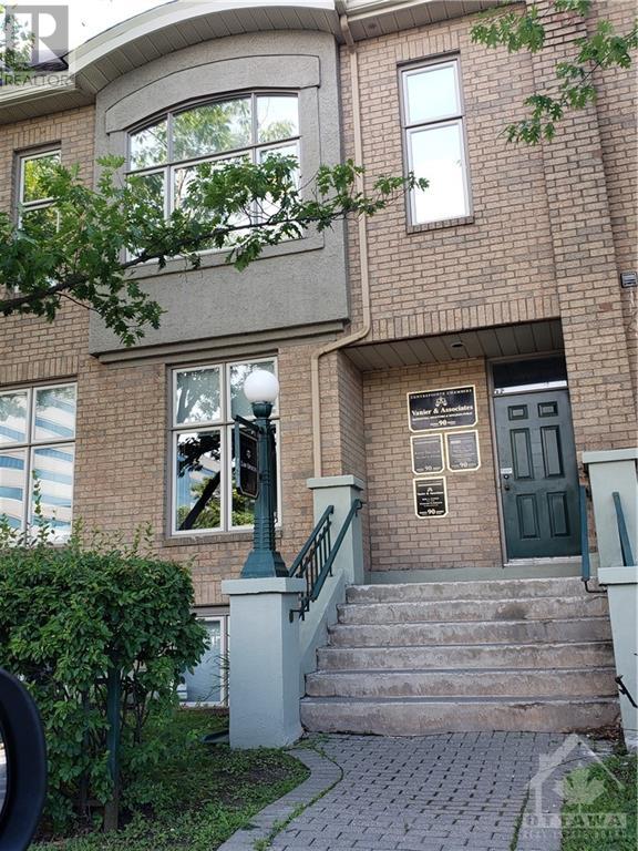 90 CENTREPOINTE DRIVE UNIT#6, ottawa, Ontario