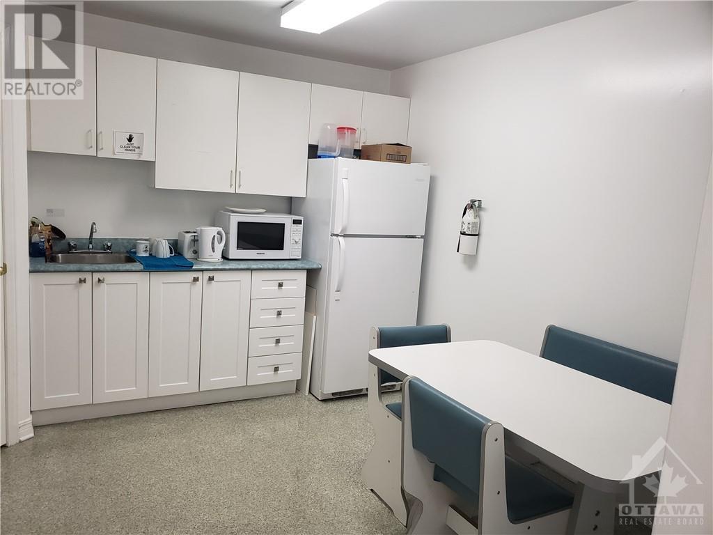 90 Centrepointe Drive Unit#6, Ottawa, Ontario  K2G 6B1 - Photo 7 - 1362688