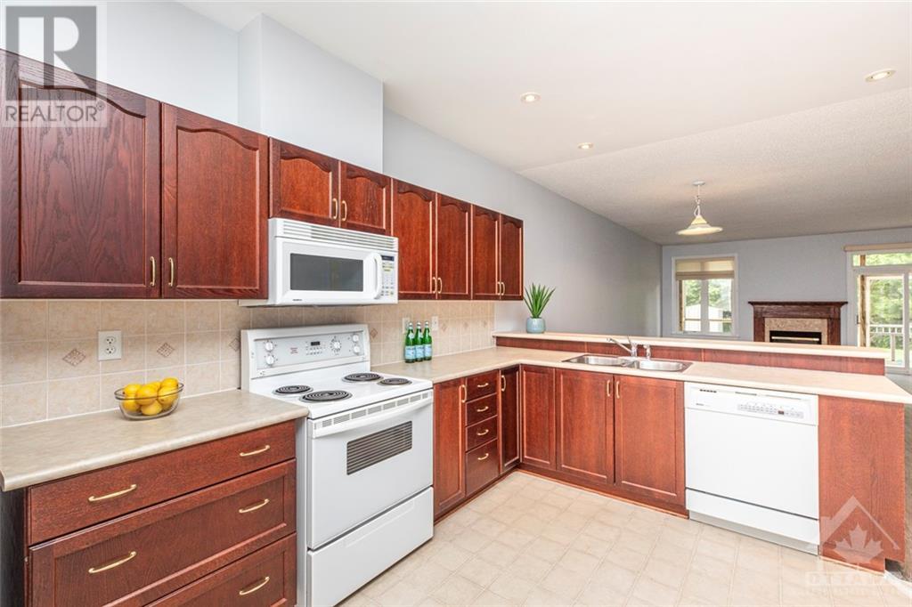 20 Samara Place, Ottawa, Ontario  K2S 2B2 - Photo 8 - 1362713