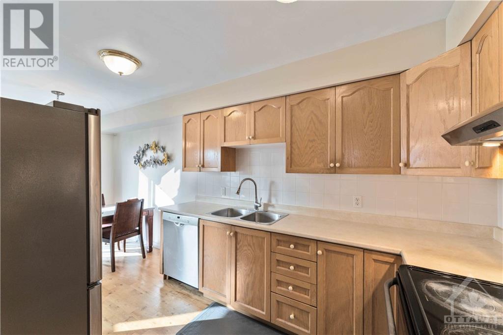 2597 Crosscut Terrace, Ottawa, Ontario  K1T 4A1 - Photo 6 - 1362647