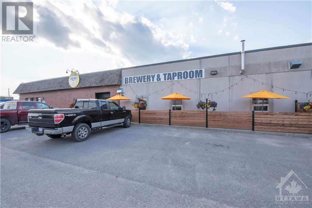 100 Madawaska Boulevard, Arnprior, Ontario  K7S 1S7 - Photo 4 - 1362247