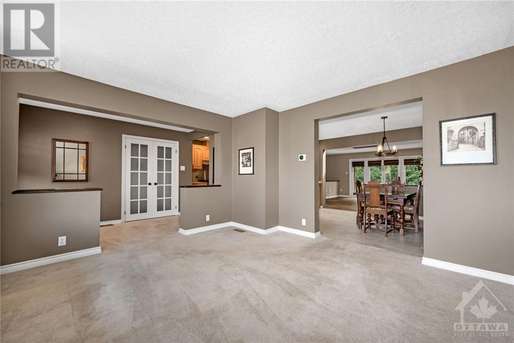 1474 Rosebella Avenue, Ottawa, Ontario  K1T 1E6 - Photo 4 - 1362128
