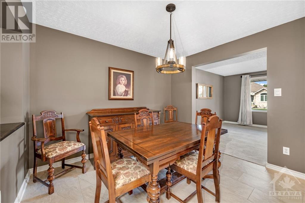 1474 Rosebella Avenue, Ottawa, Ontario  K1T 1E6 - Photo 7 - 1362128