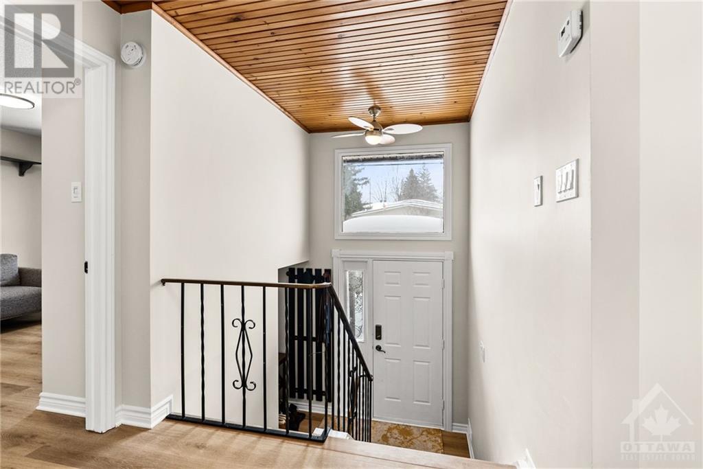 5272 Mclean Crescent, Manotick, Ontario  K4M 1G1 - Photo 2 - 1362803
