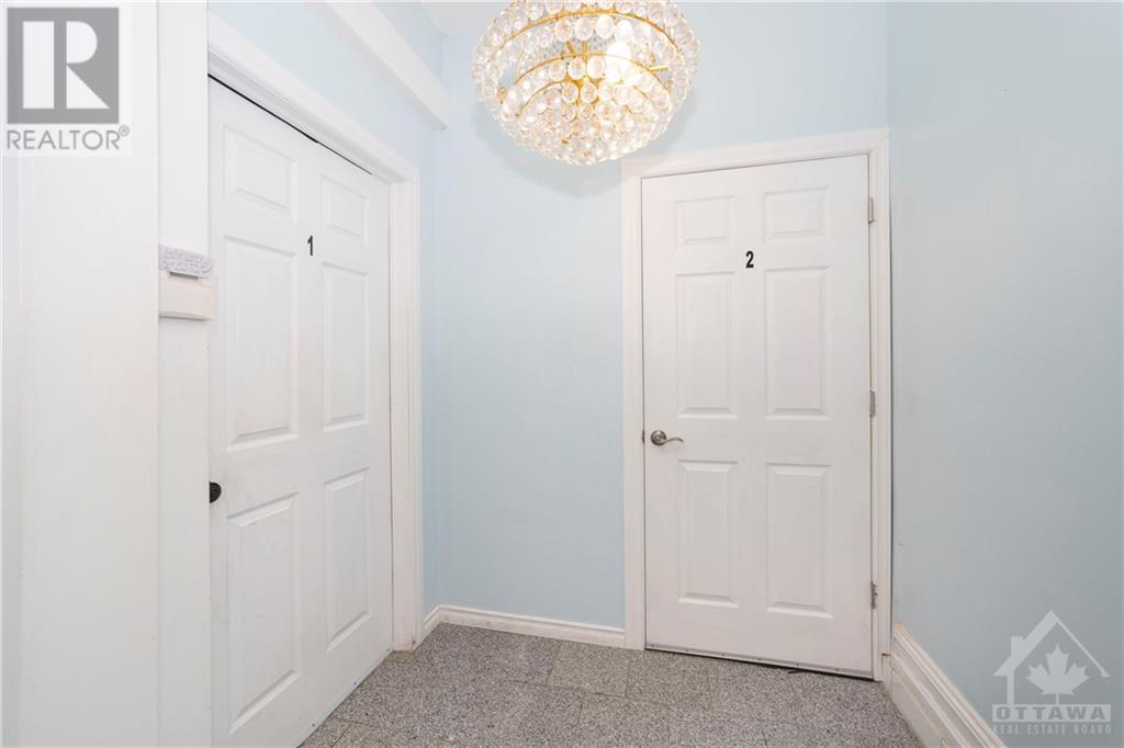 117 Rochester Street, Ottawa, Ontario  K1R 7L9 - Photo 2 - 1361525