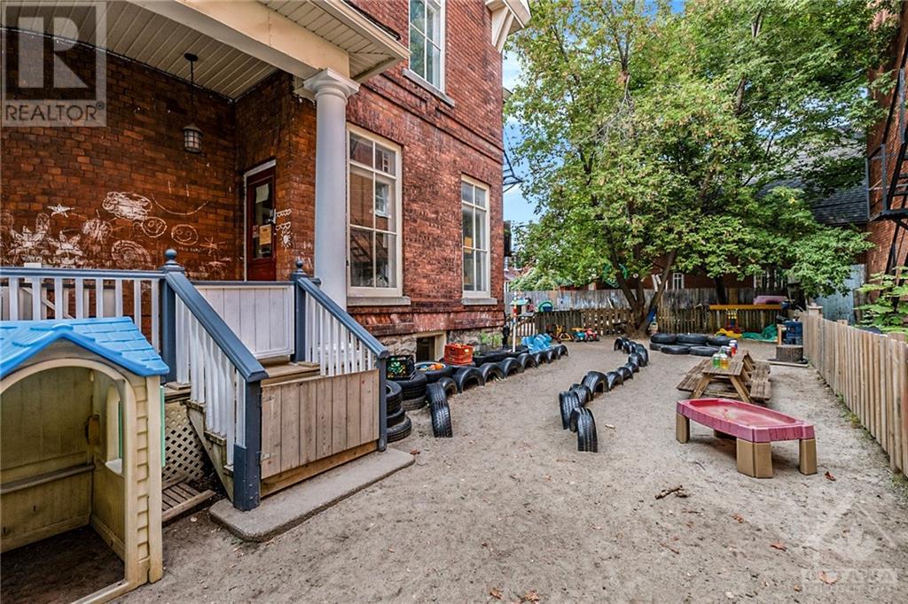 79 Florence Street, Ottawa, Ontario  K1R 5N1 - Photo 3 - 1359356