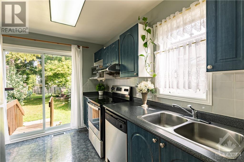 22 Malhotra Court, Ottawa, Ontario  K1V 1K1 - Photo 7 - 1362264