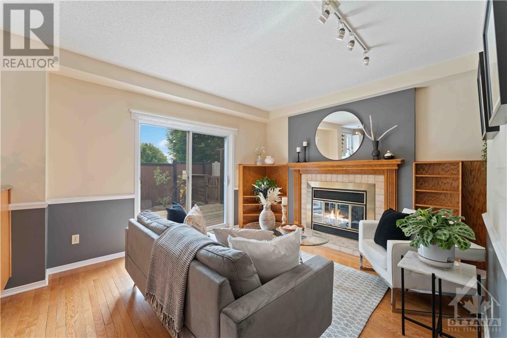 2741 Massicotte Lane, Ottawa, Ontario  K1T 3G9 - Photo 2 - 1362791