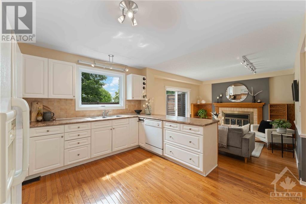 2741 Massicotte Lane, Ottawa, Ontario  K1T 3G9 - Photo 6 - 1362791