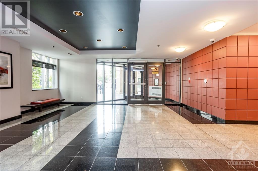 445 Laurier Avenue W Unit#1802, Ottawa, Ontario  K1R 0A2 - Photo 4 - 1362650