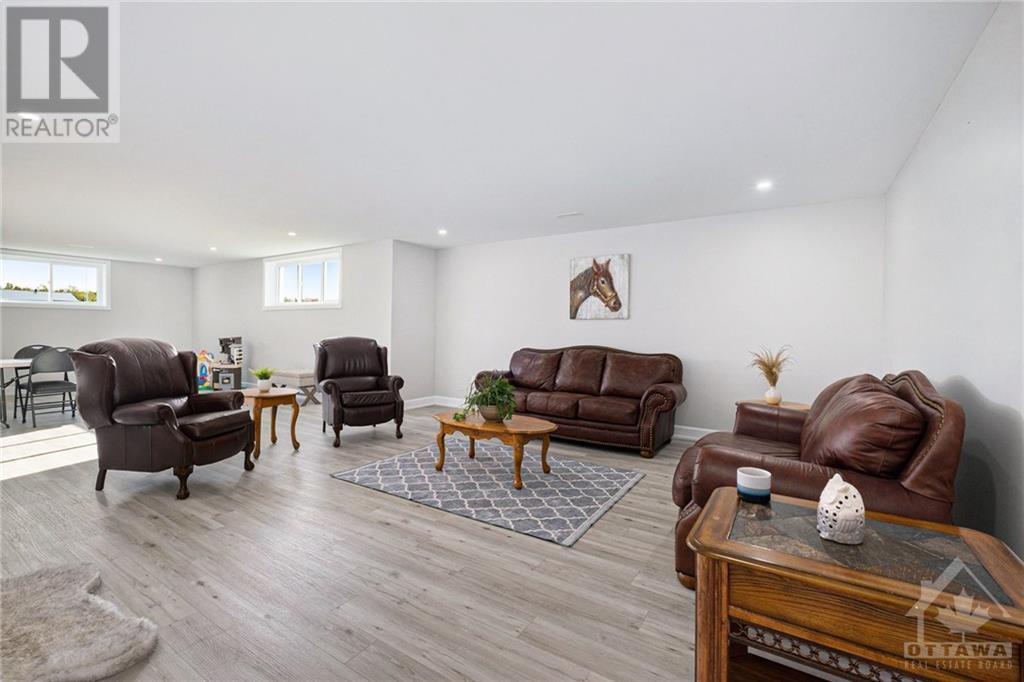 272 St Thomas Road, Vars, Ontario  K0A 3H0 - Photo 23 - 1362780